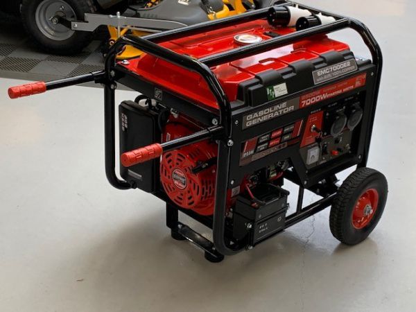 Kw Generator Op Wielstel Elektrisch Gestart Aggregaat Blokland Tuin